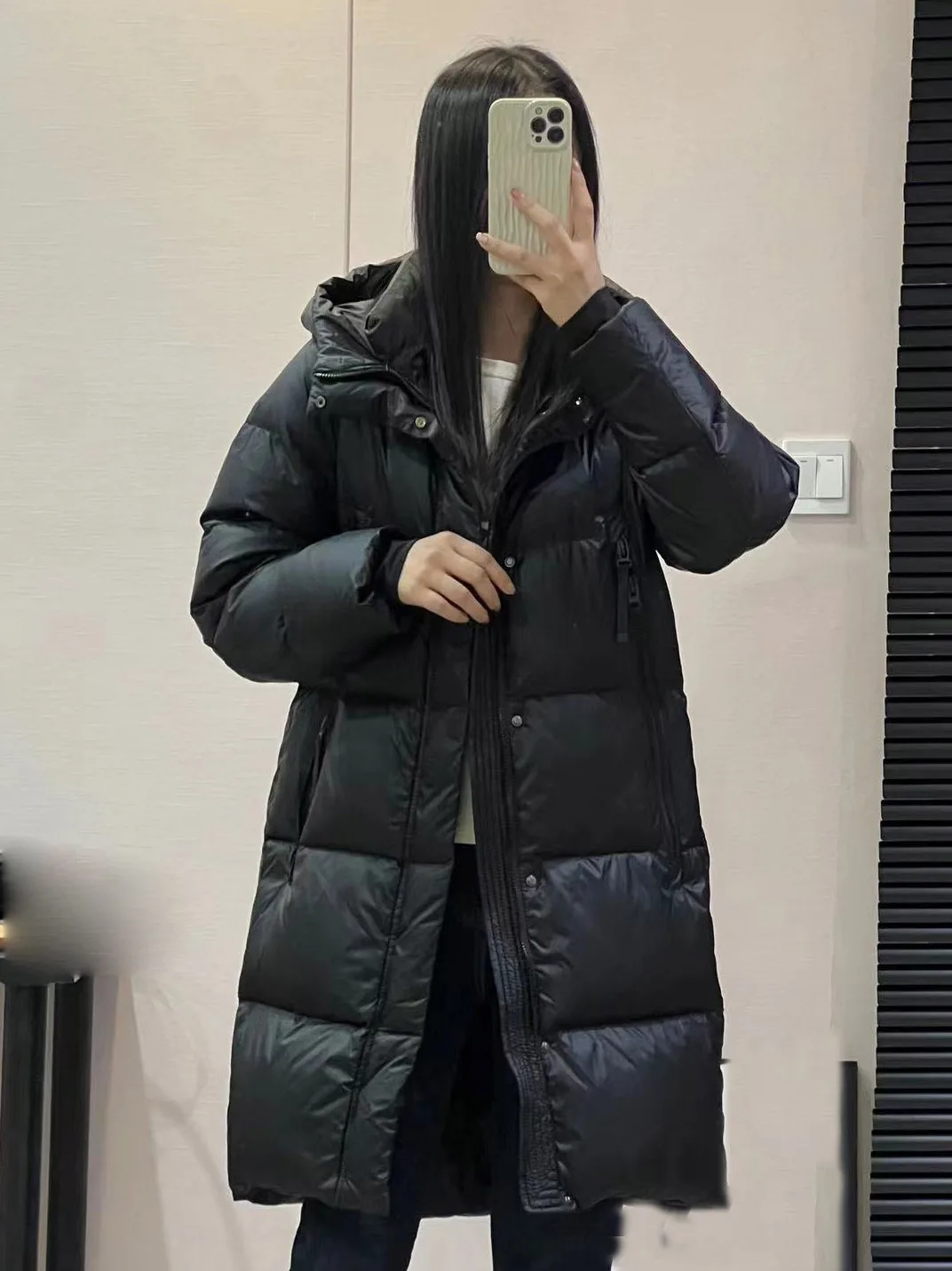 

2023 Slim slimming thickened warm down coat Winter