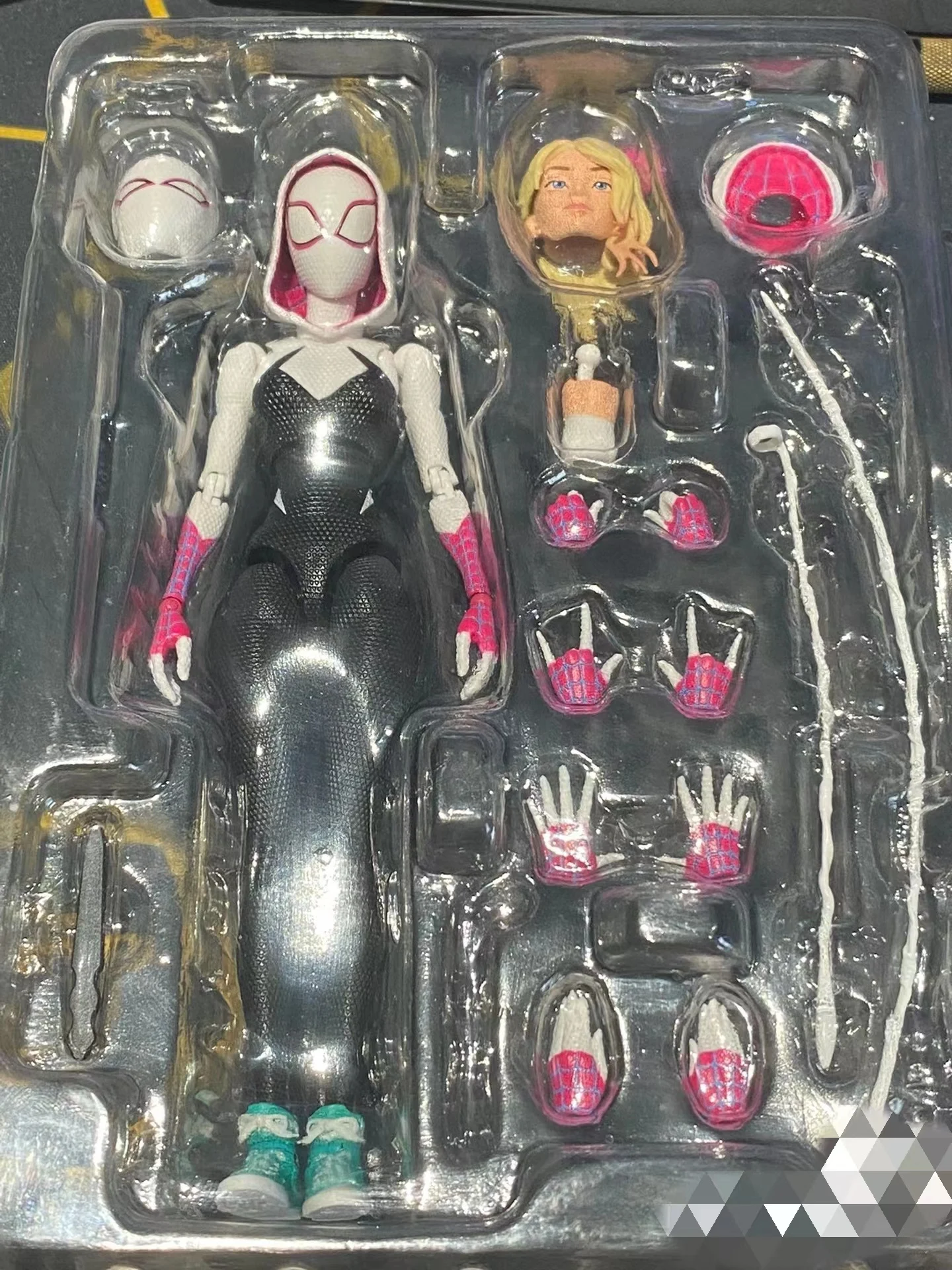 

Spot Marvel Spider Man Gwen Peter Action Figure Anime Spider Verse Collection Sentinel Miles Morales Figures Toys Gifts