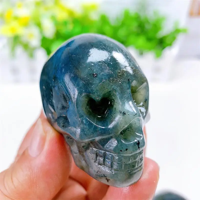 Natural Labradorite Heart Eye Skull Crystal Hand Carved Statue Reiki Healing Mineral Stone Crafts For Halloween Decoration 1pcs