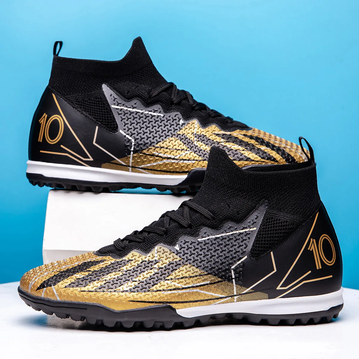 Professional Sports Soccer Shoes TF Non Slip for Teenagers