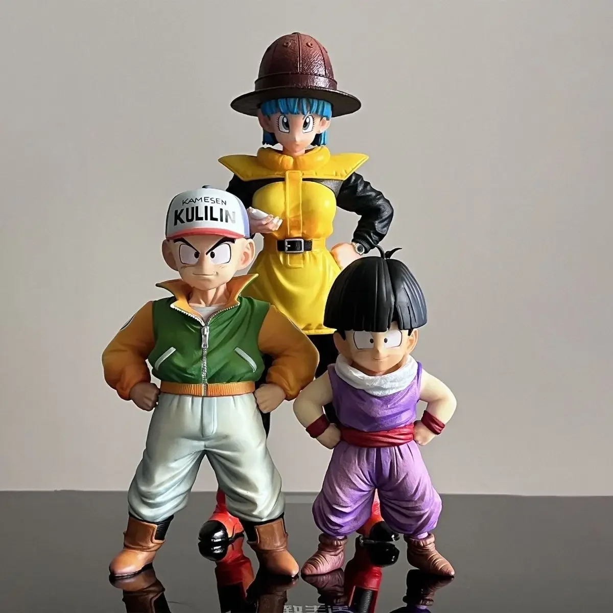ドラゴンボールZ ブルマ 悟飯　クリリン　フィギュア 在庫ありドラゴンボールアニメフィギュアクリリン & 孫悟飯 & ブルマ