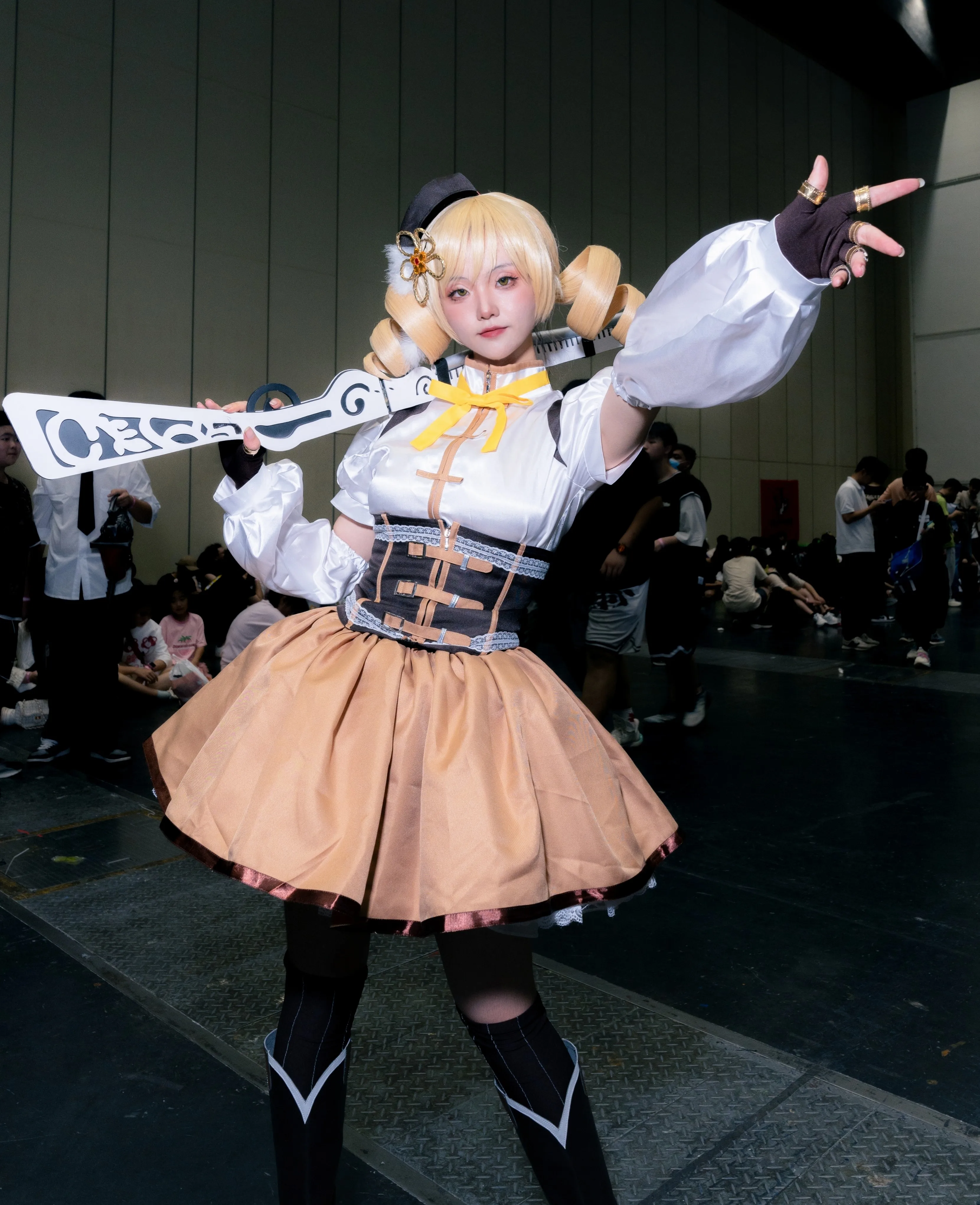 魔法少女まどか ☆ マギカ巴マミコスプレ衣装任意のサイズ
