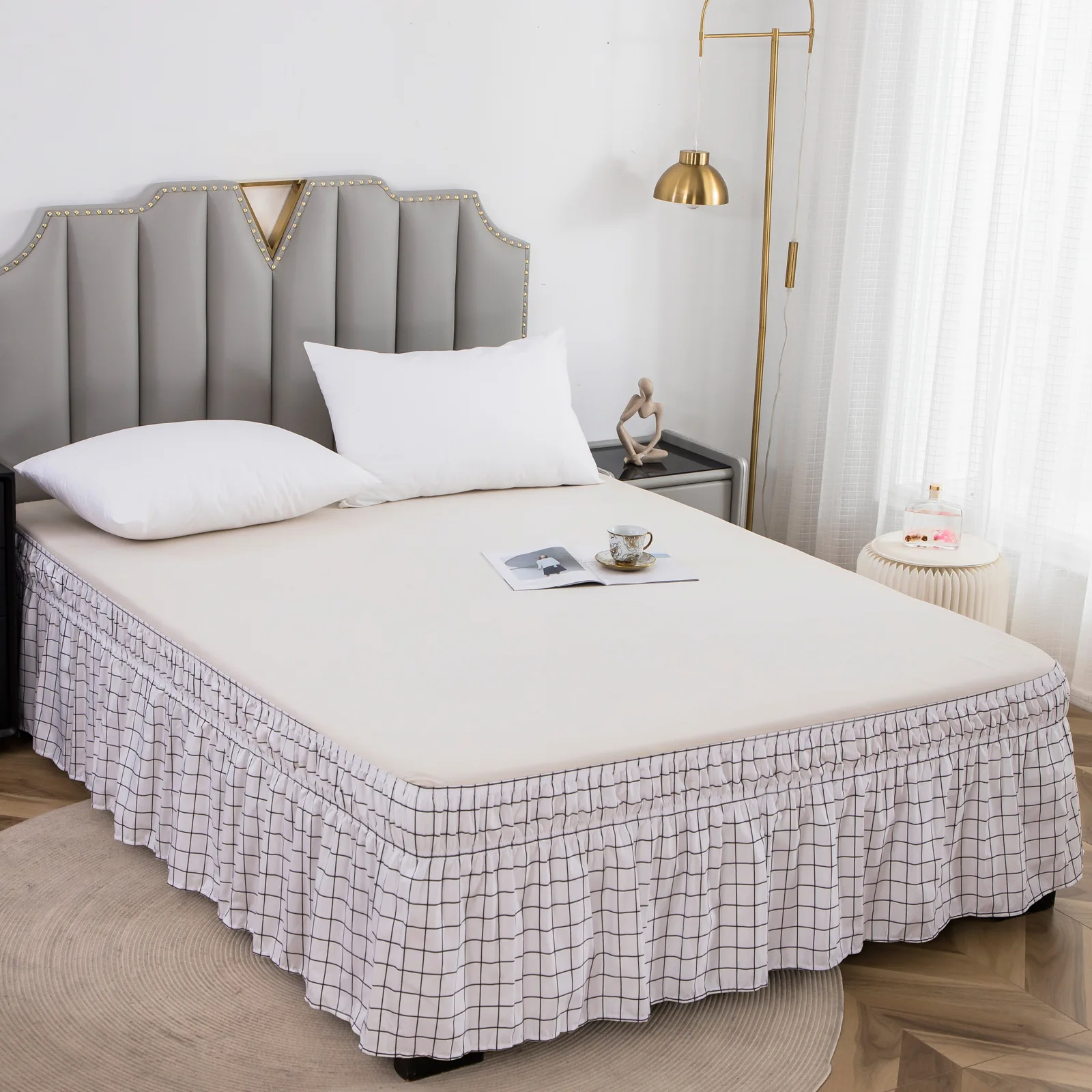 

2023 Three piece set of cross-border foreign trade and American size bedding, witch pumpkin grey