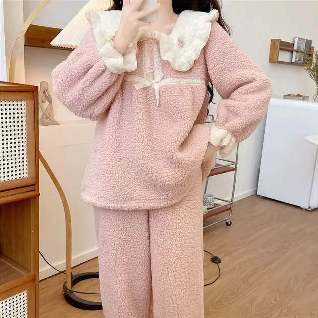 Small Princess Style Doll Collar Coral Velvet Pajamas Female Winter New Flannel Homewear Set Warm and Comfortable Can Be Worn 1