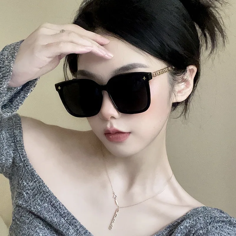 Square Sunglasses for Woman 2023 Vintage Big Frame Black Mirror Sun Glasses Shading Fashion Sexy Female Travel Eyewear_voghion.com