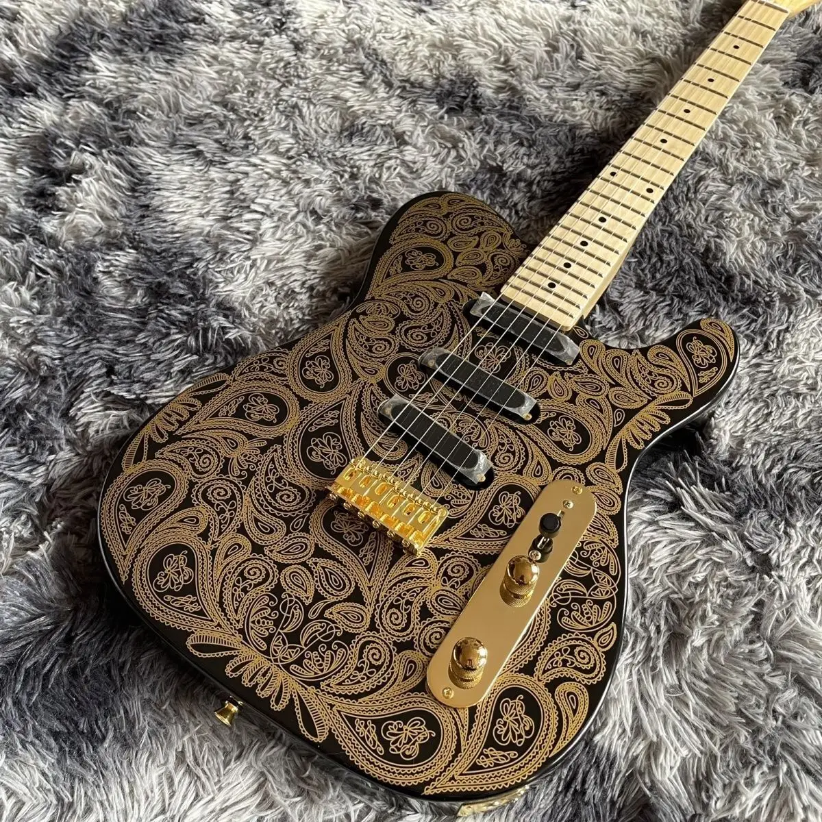 

Hot Sale Factory Customized Electric Guitar with Good Quality