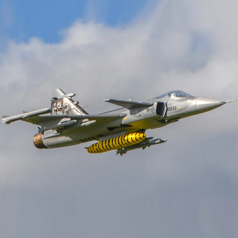 RC-isku Gripen EDF 70 mm 6S RTF/PNP - Kiertävä lentäminen, 4 versiota