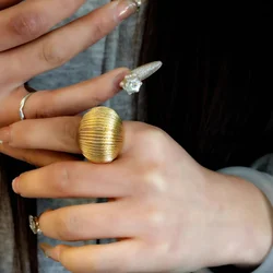 Gold Arch Round Ring - Simple Elegance & Versatile Luxury Jewelry Accessory (Gold ring  7mm)