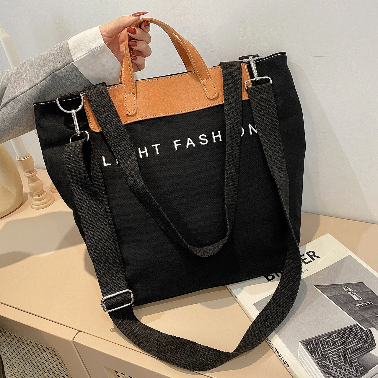 Women's Fashion New Product Large Capacity Canvas Tote Bag Girl's Portable Crossbody Shoulder Bag Handheld Mummy Bag