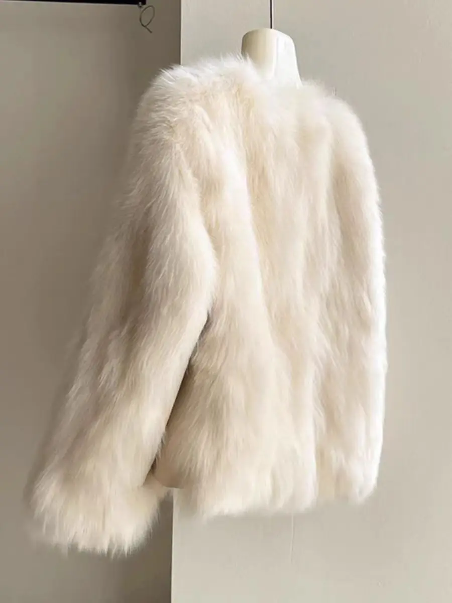 Faux Fox Fur and Grass Coat, V-neck One Button Short Small Fragrant Style Women's Fur Coat, Winter New 2024
