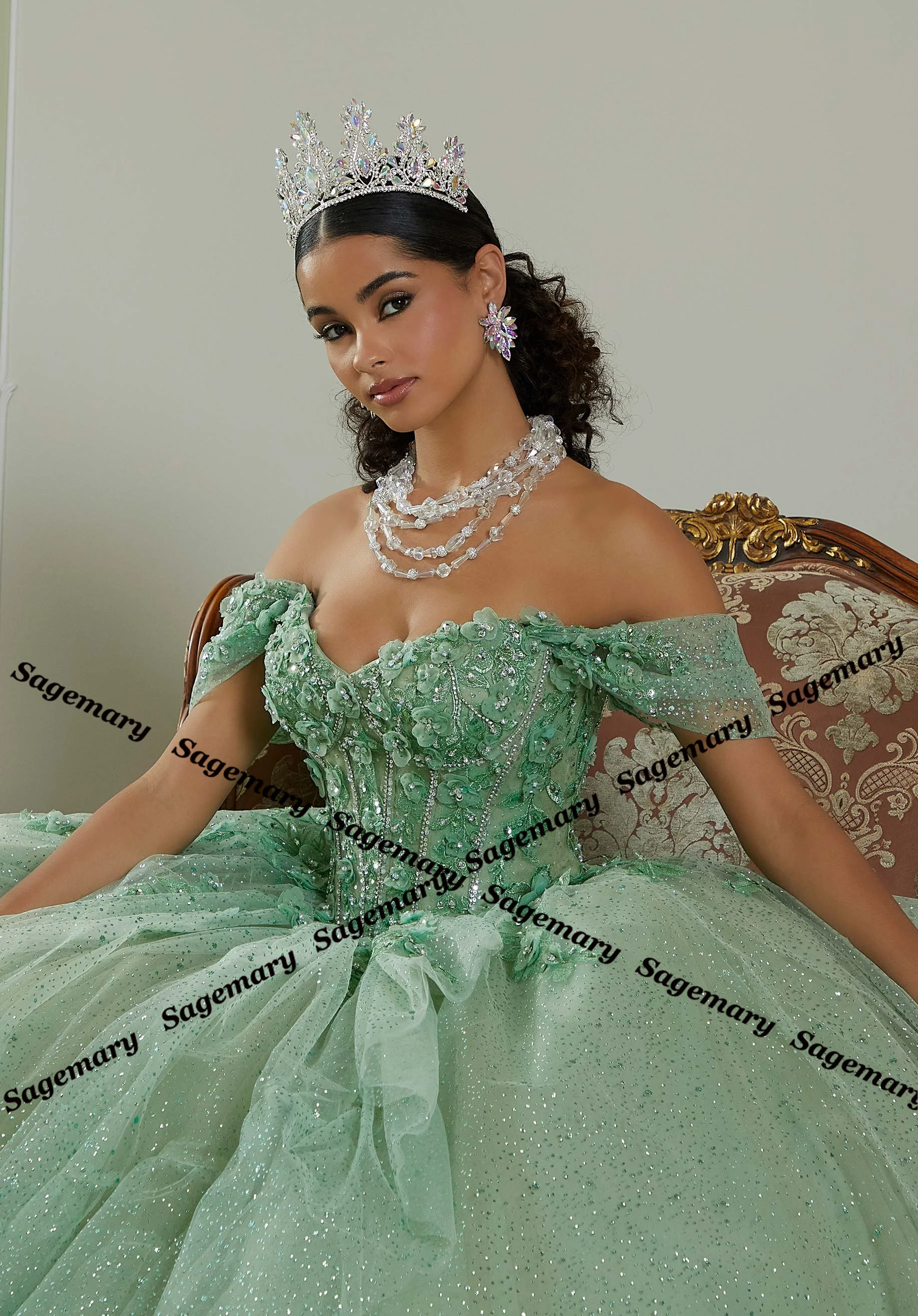 Quinceanera Dresses Sweetheart Ball Gown Tiered Tulle Detachable Sleeves Lace Up Customised