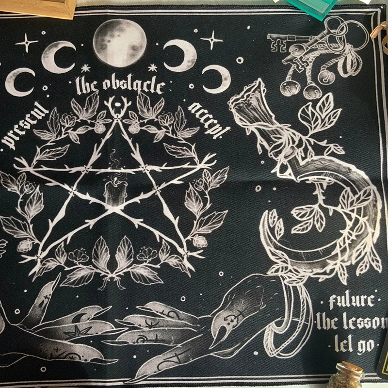 Tapestry Decorations witchcraft Tapestry White and Black Floral Hands Psychedelic magic Hippie Boho Wall Hanging Divination Tapestry bedroom decor