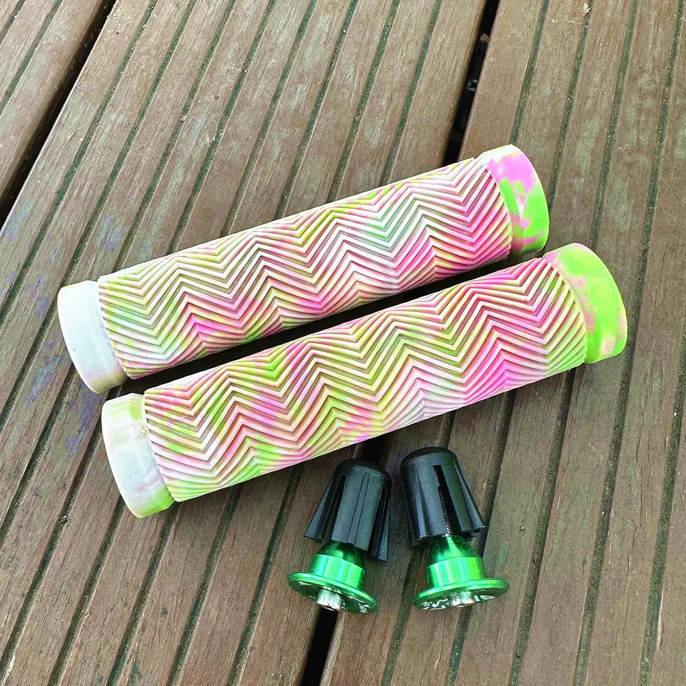 High-quality Water Ripple Mountain Bike Grips Rubber Anti-slip Soft Alloy Expansion Plug Cycling Parts Bicycle Grips
