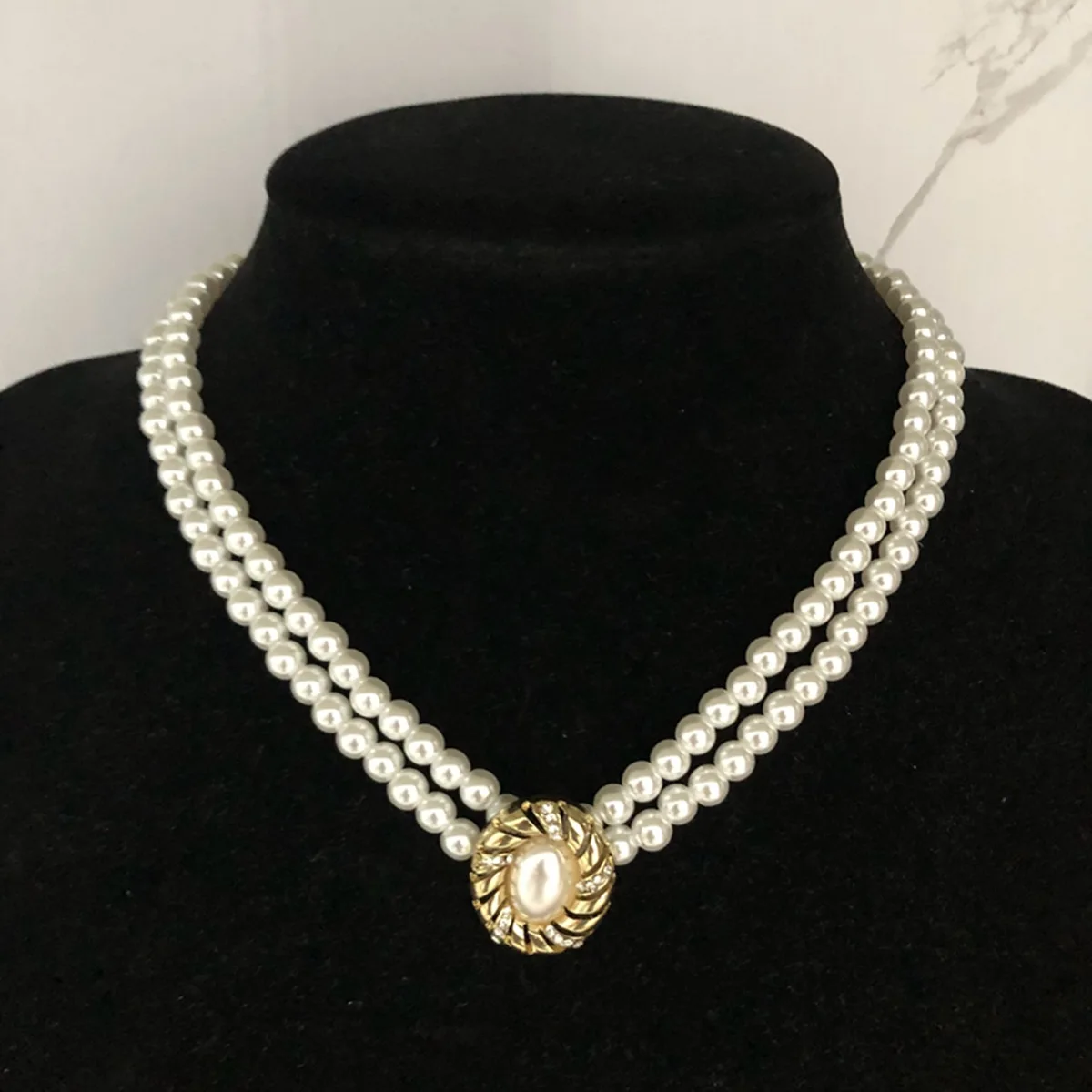 Western Middle Ages Hepburn Style Double Layer Pearl Elegant Necklace