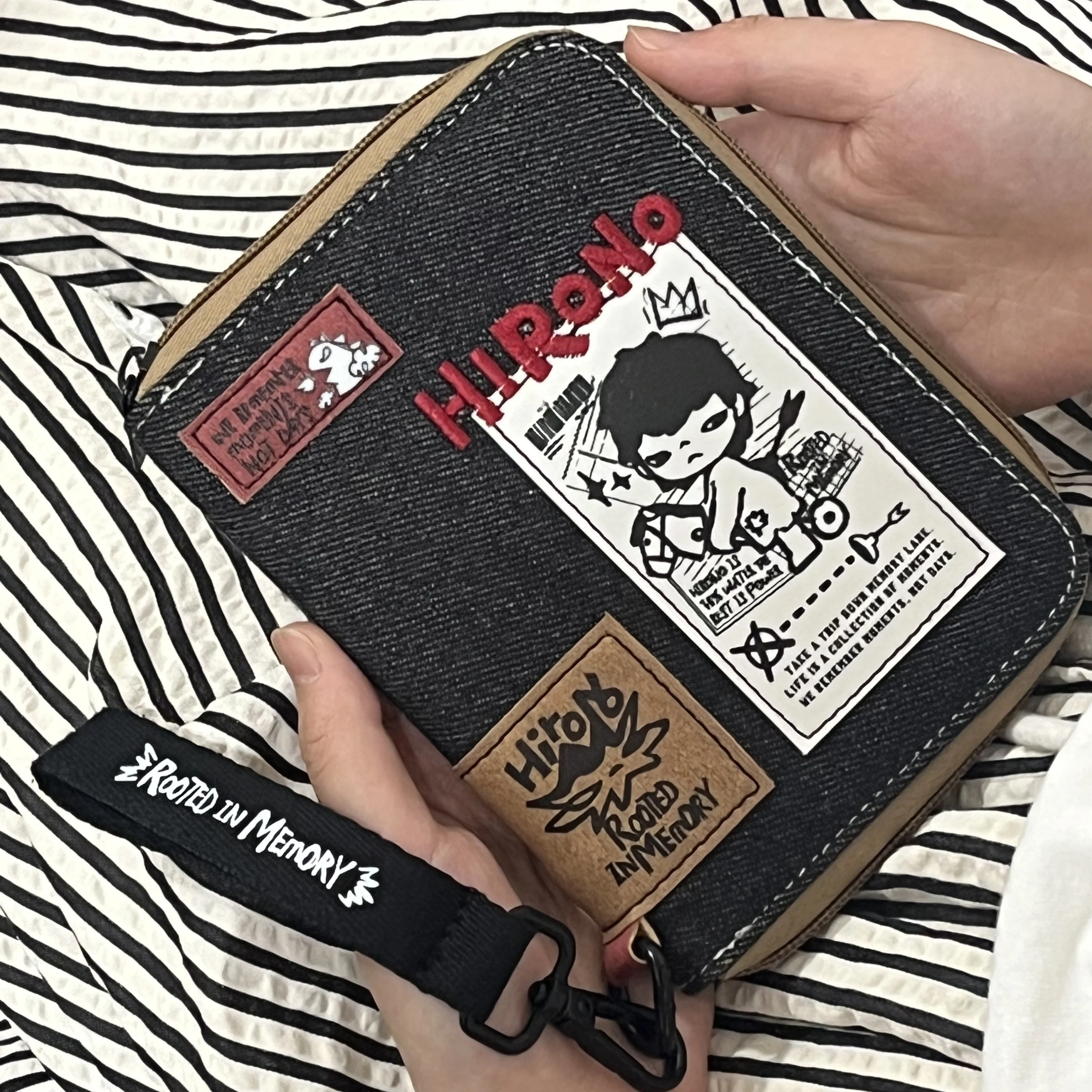 cool Hirono Echo Series Passport Bag Small and Portable