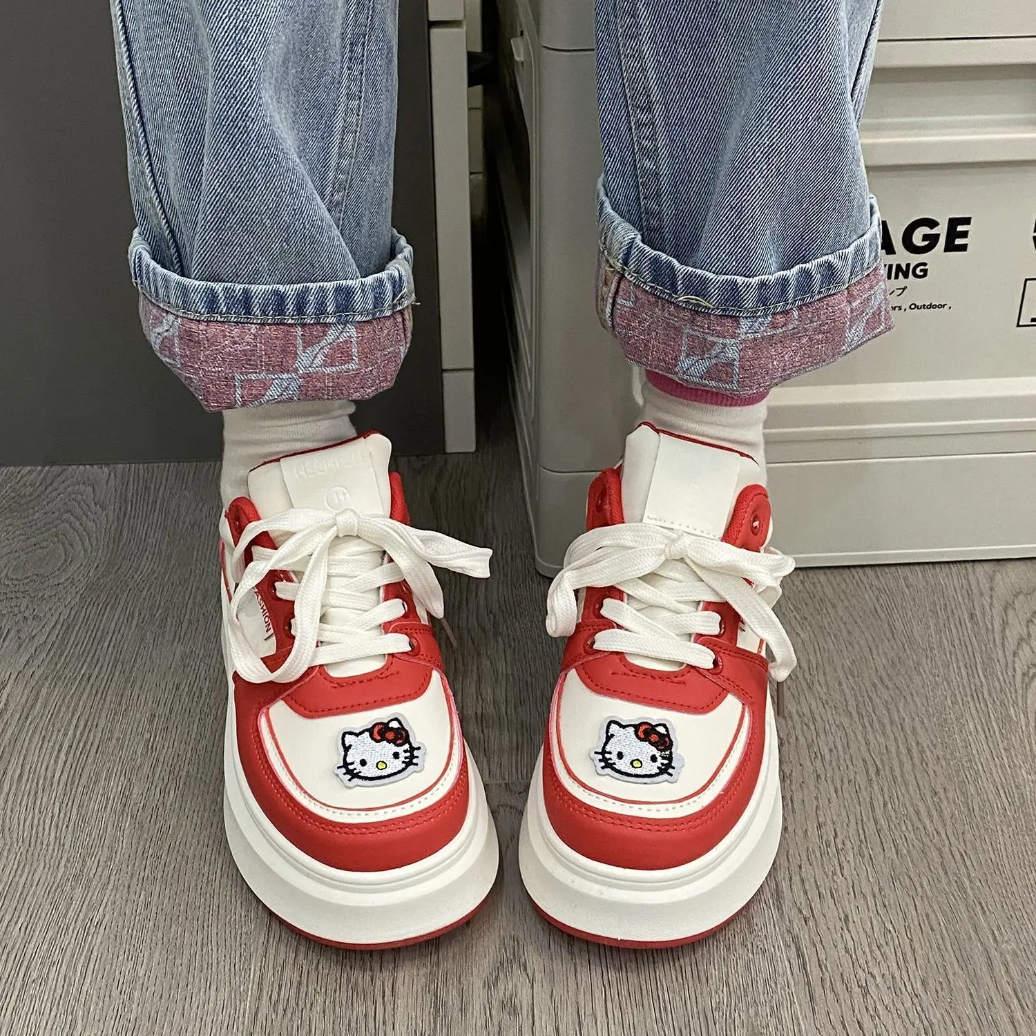 Hellokitty Y2K High Appearance Level Casual Sneakers Kawaii Sanrio Cute Girls Korean Style Small Fresh Women Shoes Student Gift