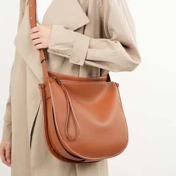 Borsa tote da donna in vera pelle 2025 Nuova borsa a tracolla da donna di grande capacità Borse a tracolla in pelle di vacchetta di design di lusso 2522 1