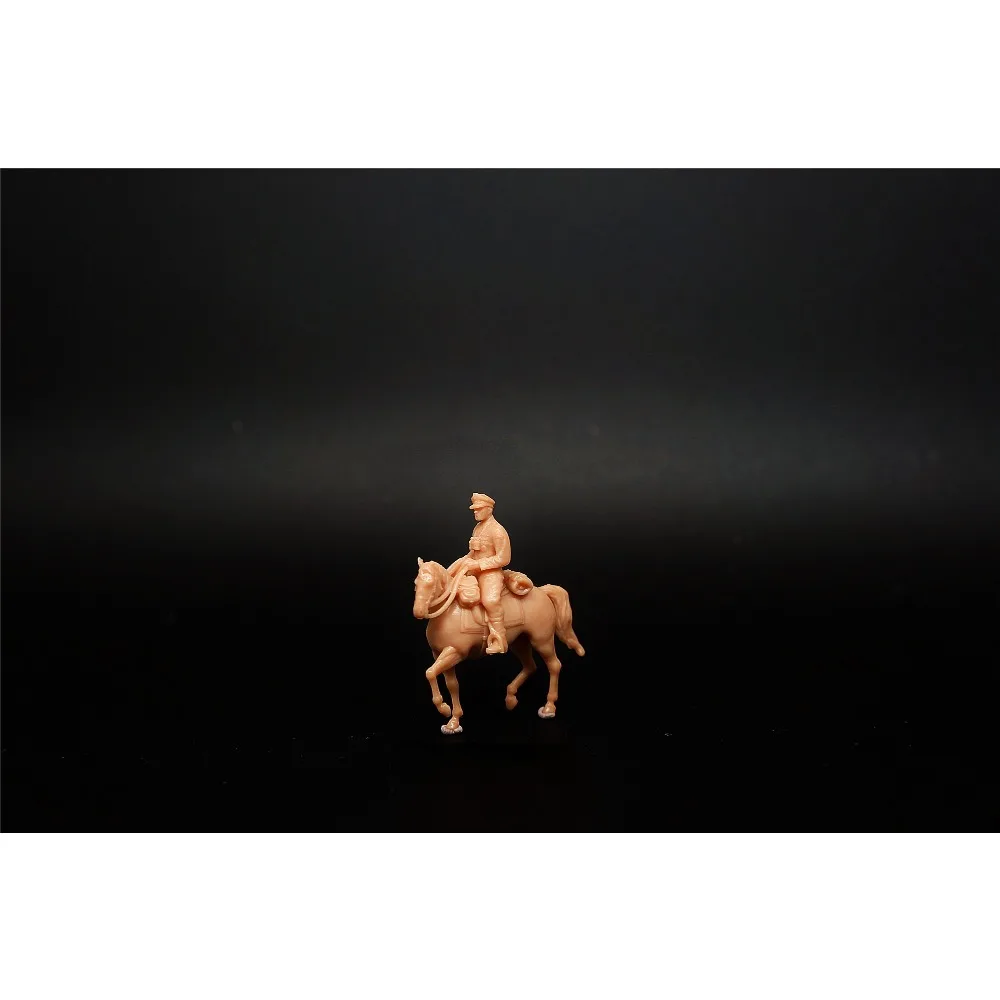 

1/72 (German) Cavalry Commander Solid (Soldier Solid)