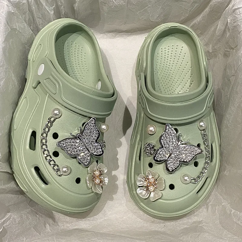 Fashion Charms Sandals 2025 New Clog Shoes Outdoor Women Slippers Thick Sole High Quality Summer Sandals For Girls 5
