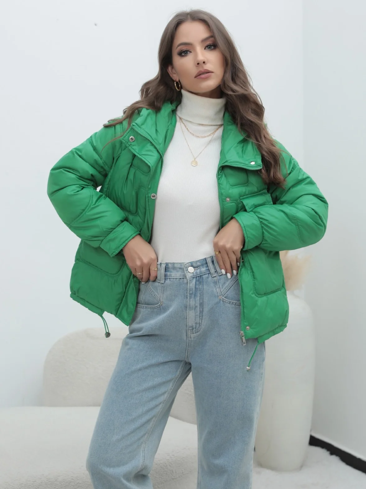 

2023 new down padded female winter padded jacket explosion bright stand-up collar padded jacket