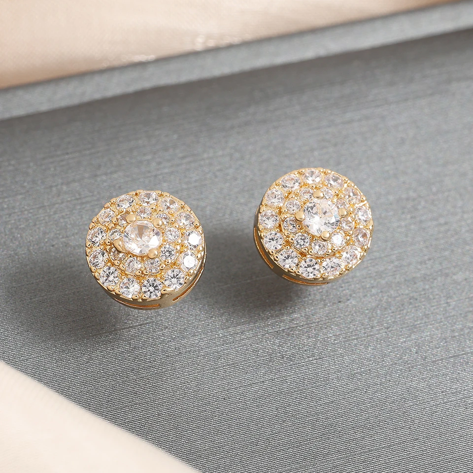 حلق صغير وانيق