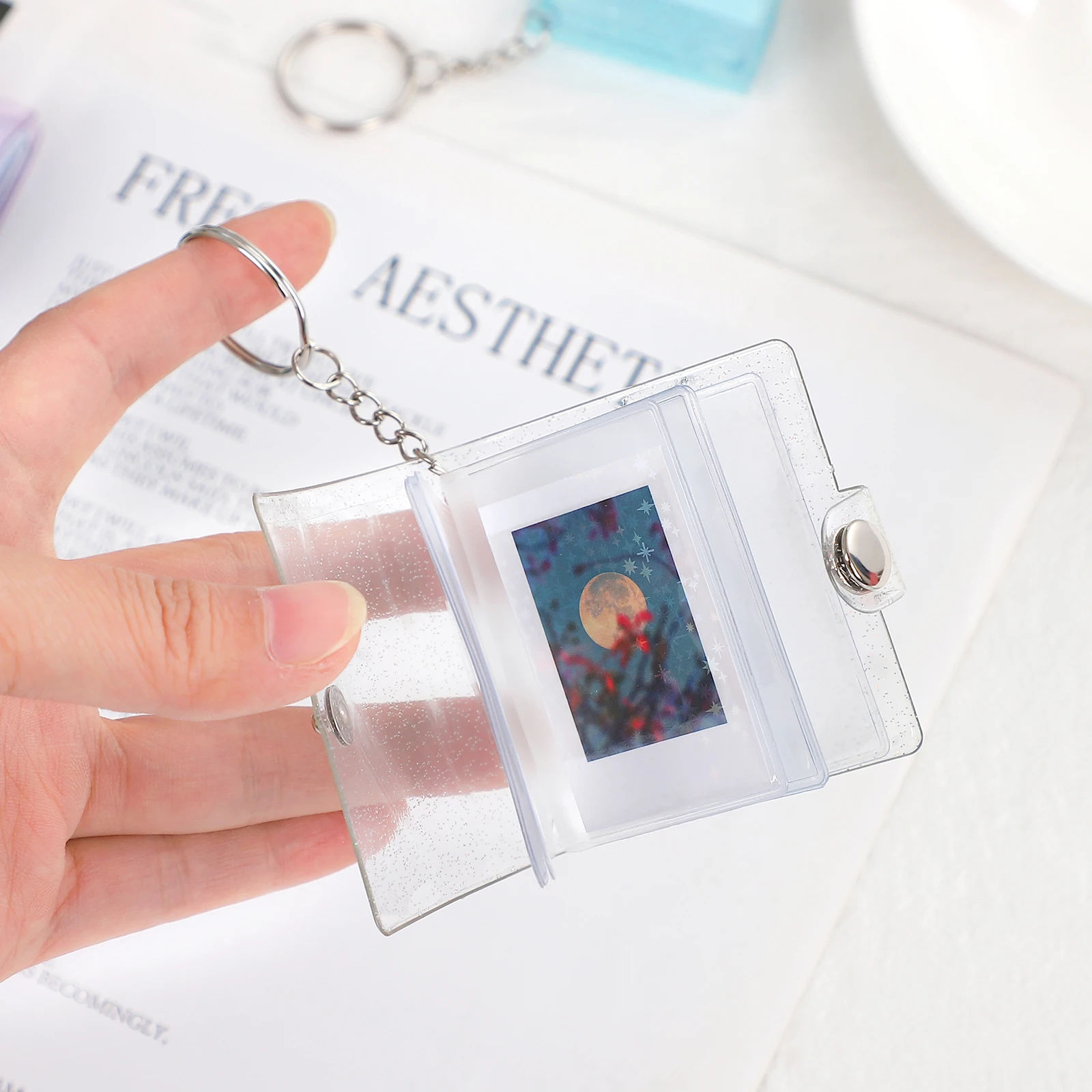 16 시트 귀여운 미니 키 체인 사진 앨범 1/2 인치 스냅 버튼 포켓 폴더 저널 노트 재료 종이 스토리지 도서 편지지