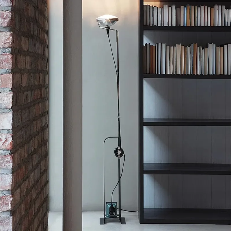Italian Design Toio Floor Lamp Black White Red Iron Chrome Lamp Spotlight for Bedroom Office Decoration Indoor Corner Sofa Light