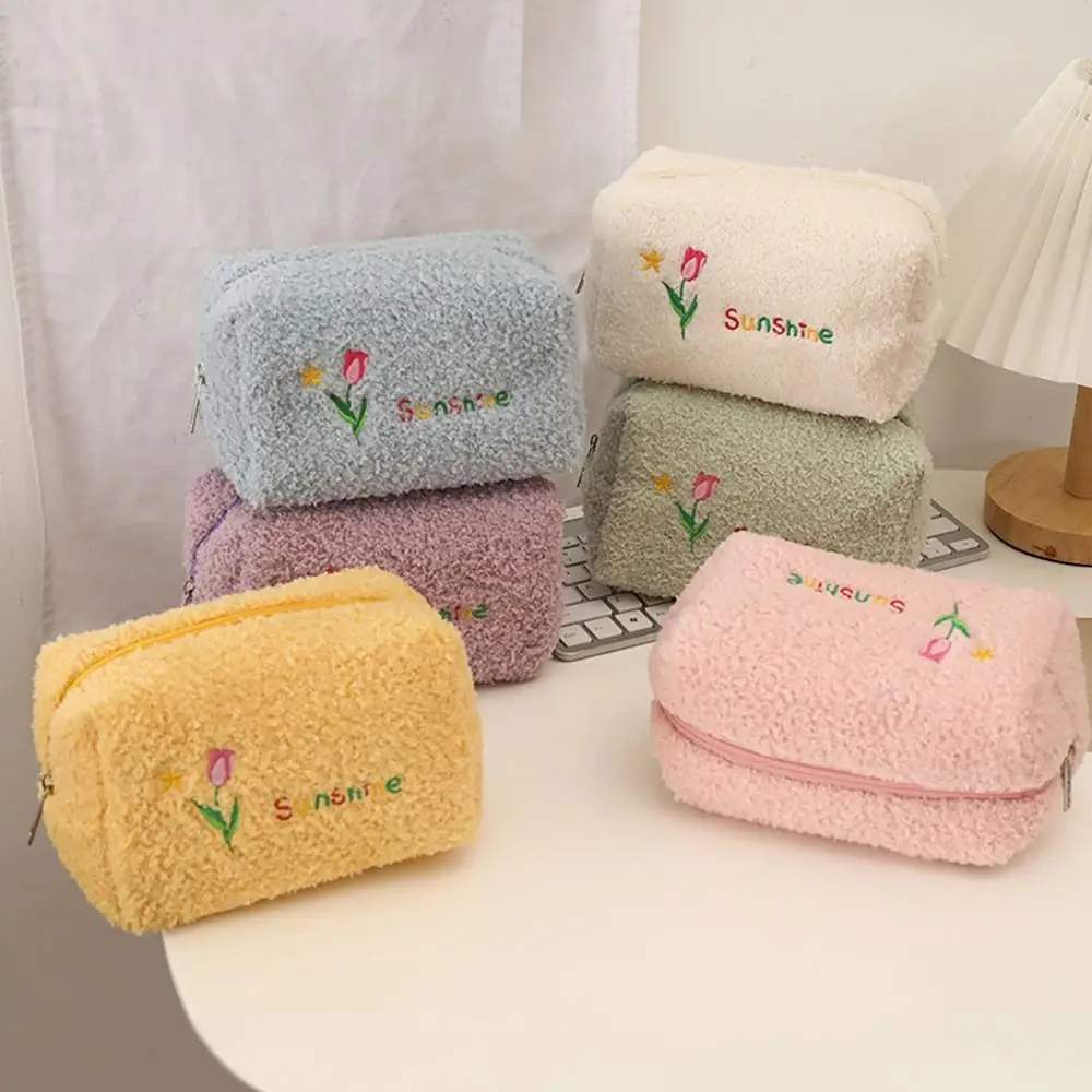 

Плюшевая косметичка в виде тюльпана, прочная Портативная сумка большой емкости для хранения, дорожный органайзер, сумка для туалетных принадлежностей