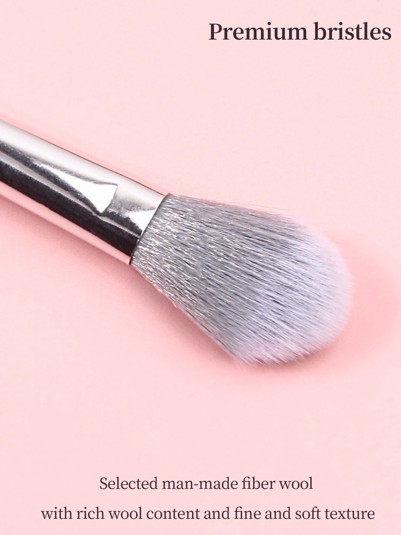 1PCS soft hair blush highlighter brush suitable for home or travel to use portable makeup brush 5