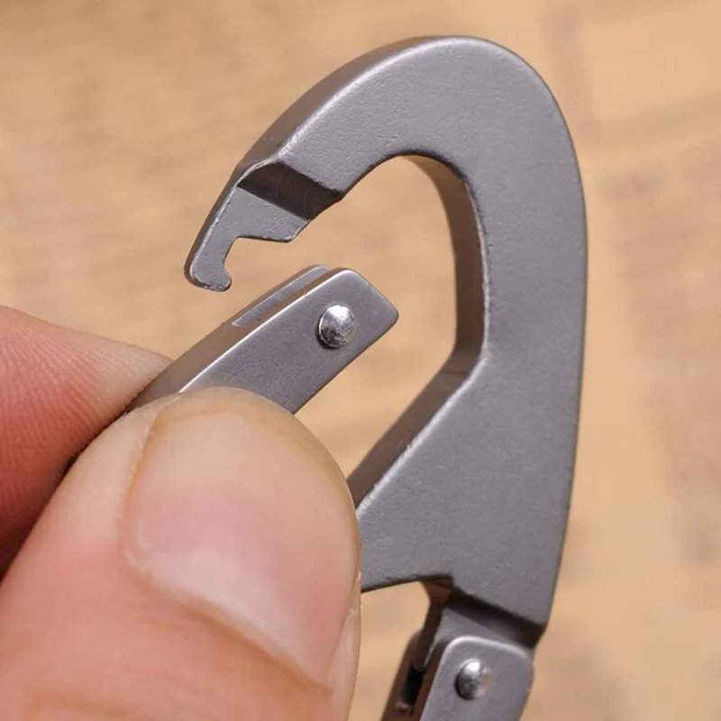 

Высококачественный алюминиевый карабин, карабин с застежкой, брелок для ключей, походная бутылка, 8 форм, пряжка, портативная уличная подвесная Пряжка TSLM1