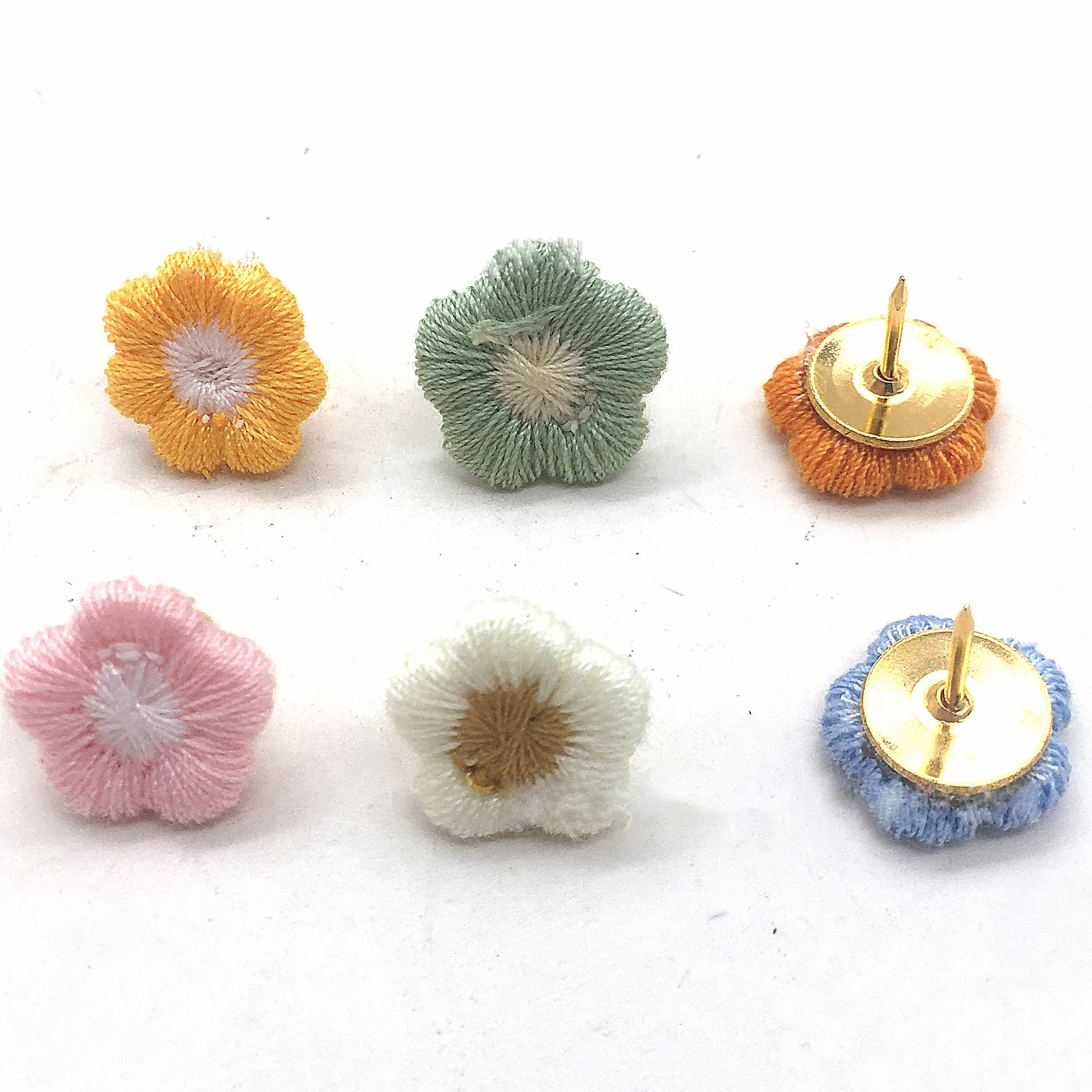 Push Pins 30pcs Thumbtack Pins Flower Pushpins Decorative Cork Board Pins Map Drawing Photo Wall Studs Office School Classroom Supplies