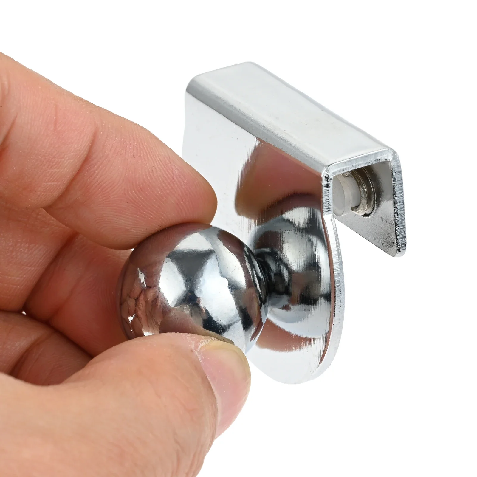 Description Picture 5 of item4pcs Glass Clamp Handles Black/Silver Iron Clip Round Pull Knob for 5mm-8mm Glass Kitchen Chest Wine Cabinet Showcase Drill-free