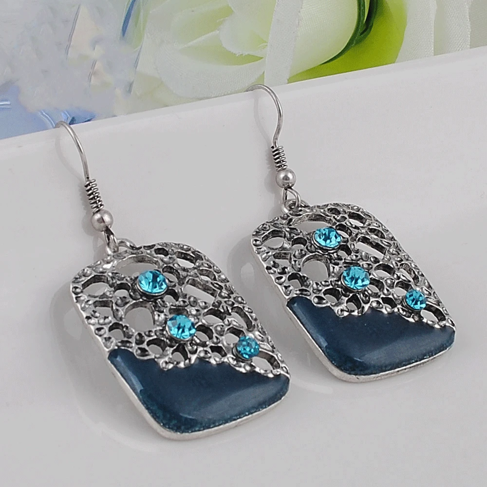 CharmEarringsDangleEuropeanandAmericanPopularRetroHollowDrip