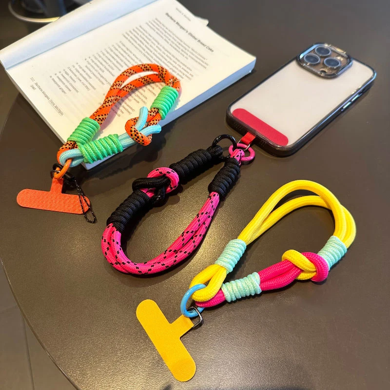 Cute Decorative Mobile Phone Wrist Strap with Anti-Loss Features and Twist Rope Design