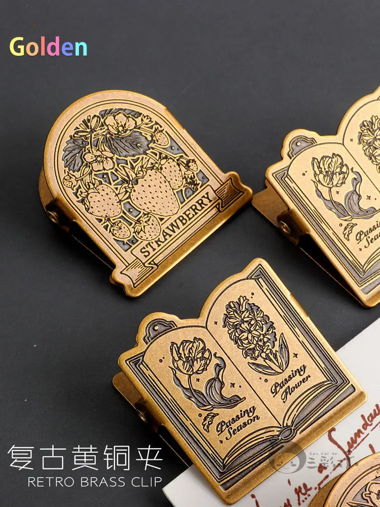 오리지널 귀여운 금속 종이 클립 세트 저널, 여행 노트 및 수채화 책을 위한 내구성이 뛰어난 휴대용 딸기 디자인