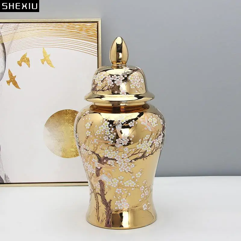 

Plum Pattern Gold-plated Storage Jar Ceramic Ginger Jar Jewelry Cosmetic Container Desk Decoration Flower Arrangement Vases