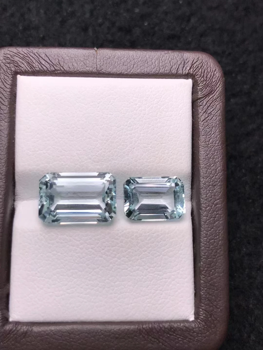 2pcs/lot Natural Aquamarine Loose Stone Crystal pure Good gloss Net weight 8.31ct Multi-sided cutting Exquisite cut Inlaid jewel