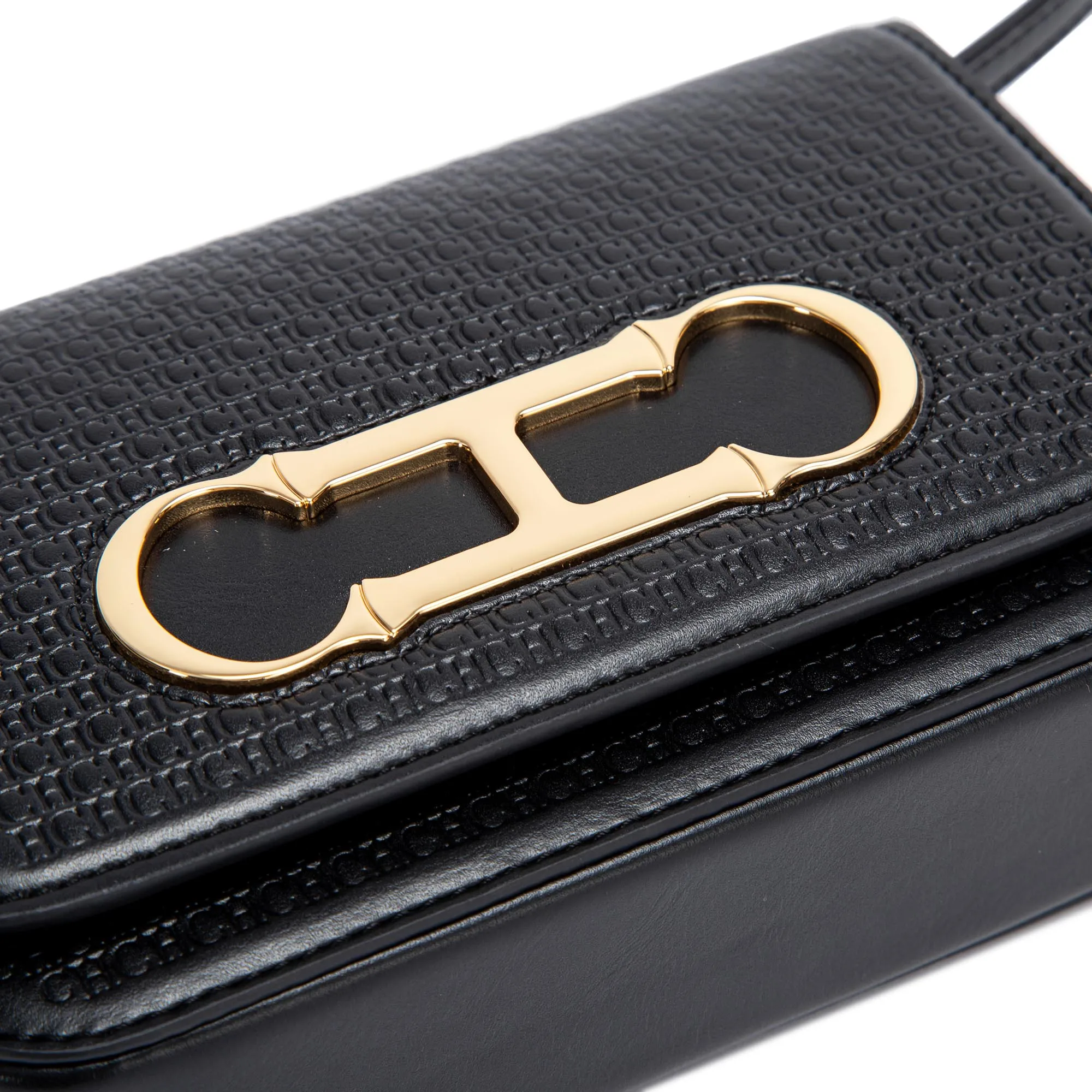 حقيبة كروس نسائية من تصميم CHCH، تتميز بتصميم سرج...