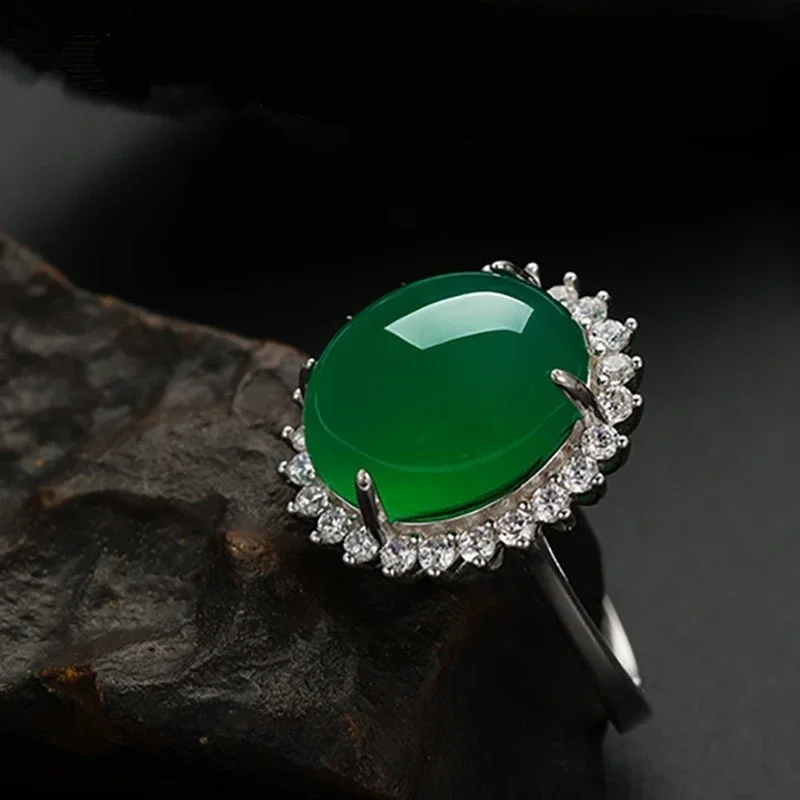 

Natural Green Chalcedony Hand-carved Water Drop Ring Fashion Boutique Jewelry Men and Women Green Agate Ring Opening Adjustable