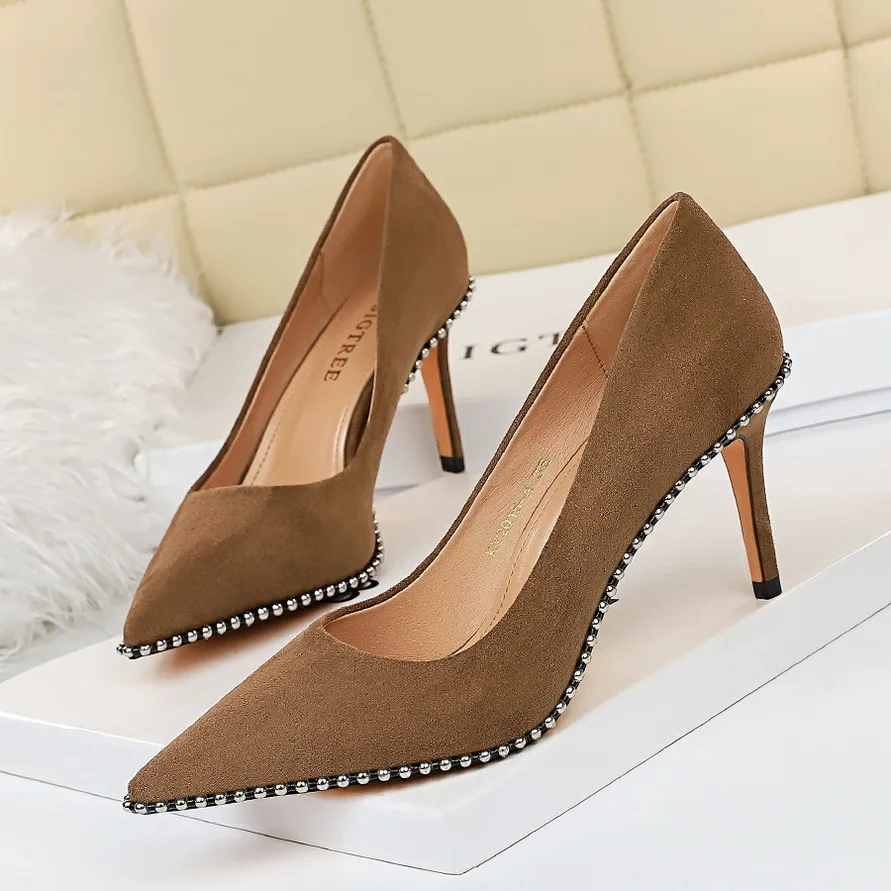 thumbnail image 1 of Zapatos de boda para mujer, zapatos de novia clásicos, tacón alto, boca baja, gamuza, puntiagudos, cuentas de metal, sexy, para discoteca, 1 of 4
