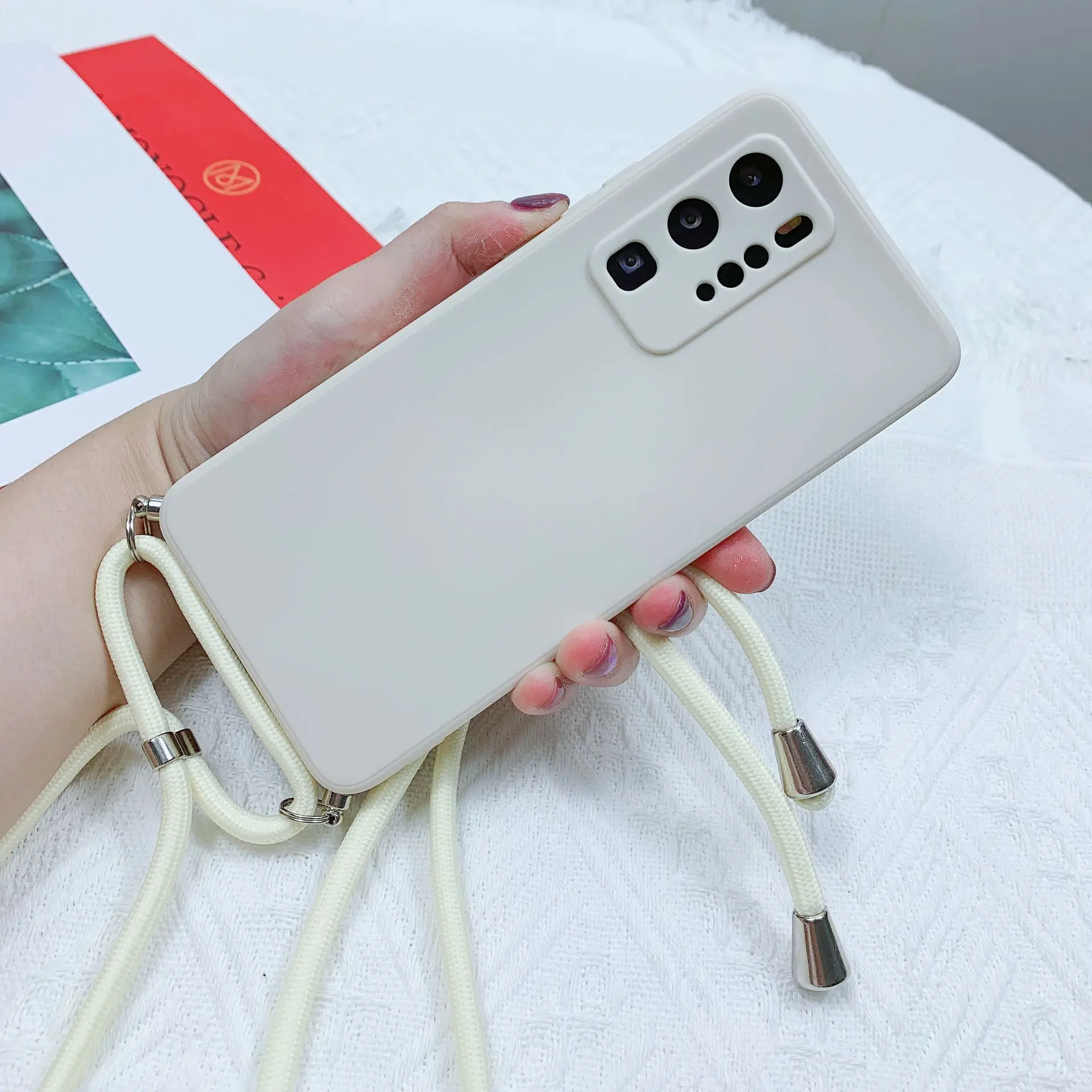 Crossbody Lanyard Silicone Phone Case with Strap and Shockproof Design