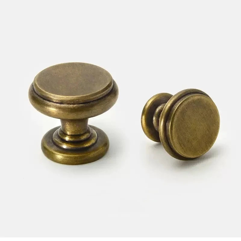 ทองเหลืองโบราณอุปกรณ์ครัวลิ้นชักตู้ประตูดึง Retro ประตูเฟอร์นิเจอร์ Hardwares ตกแต่งตู้ลูกบิดและมือจับ 1