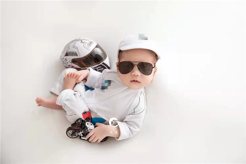 Dvotinst Newborn Baby Boys Photography Props F1 Racing Costume Overalls Caps Motorcycle Helmet Cool Studio Shooting Photo Props