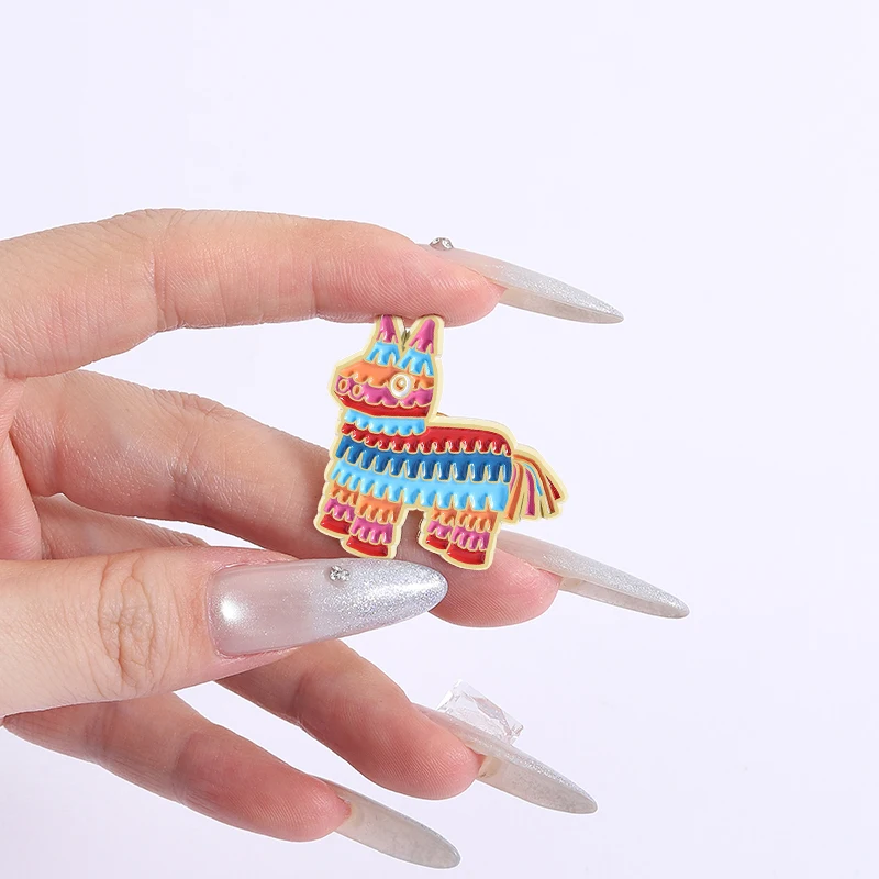 Interessante bunte Tiere Emaille Pin traditionelle mexikanische Spiel Party Dekoration Brosche Rucksack Abzeichen Schmuck Geschenk für Freund – Detail 4