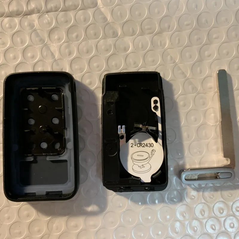 Car Key Shell 5/6 Buttons Smart Car Remote Key Shell for Volvo S60L/XC60/S80L/V60/V40