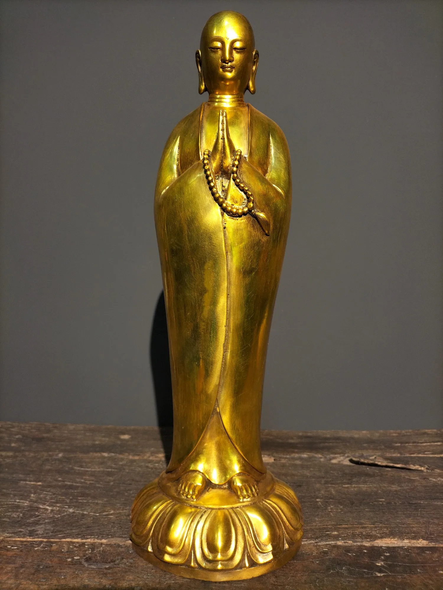 

19"Tibetan Temple Collection Old Bronze Gilt holding Buddha Ksitigarbha Bodhisattva Jizo Standing Buddha ornament Town house