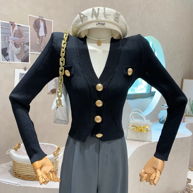 ������ �ε巯�� ���� ������, ũ�� ��ũ ī���, V�� �ݼ� ���� ��Ʈ ��Ŷ, �� ����, �ѱ� �Ƿ�, 2024