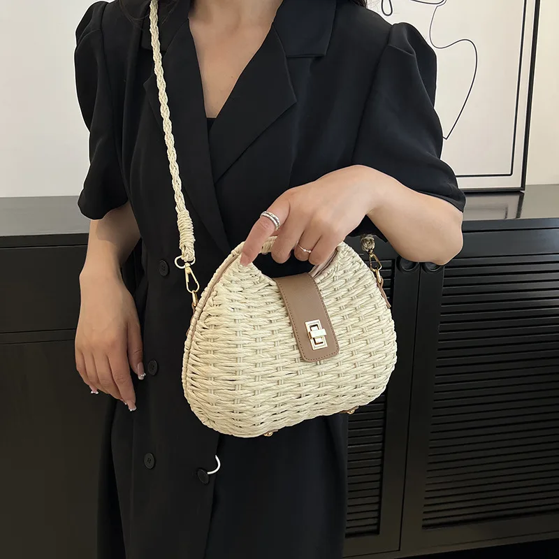 Fashion Wicker Rattan Bag Woven Women Handbags Summer Travel Beach Bag Bali Straw Shoulder Crossbody Bags for Women Clutch