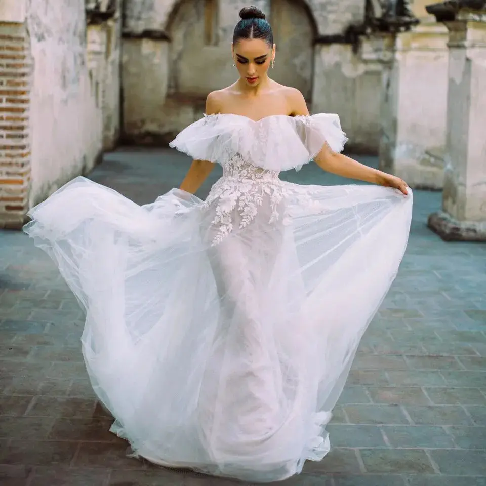 

Женское фатиновое платье It's yiiya, Белое Кружевное Платье макси с открытыми плечами и оборками на лето 2019