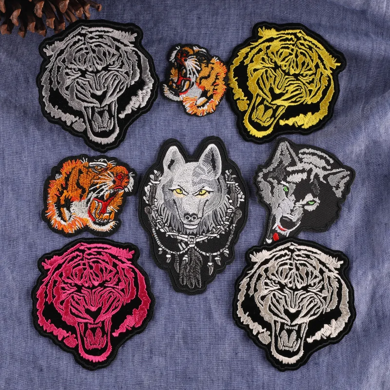 

Mixed 8Pcs/Lot Animal Tiger Wolf Patches Color Sewn Embroidery Iron On Applique Clothing Handmade DIY Garment Decor Accessories